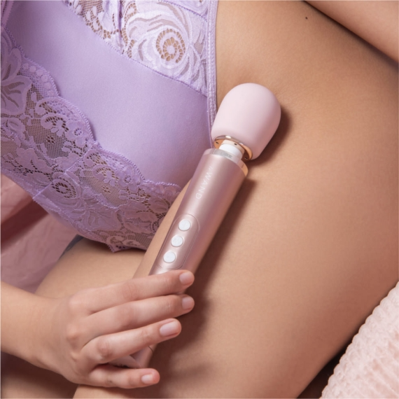 LE Wand Petite Rechargeable Wand Massager, Rose Gold - LW9752