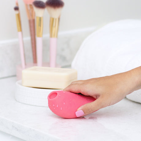 plusOne Air Pulsing Arouser — Rechargeable Silicone Clitoral Stimulator - PO6710