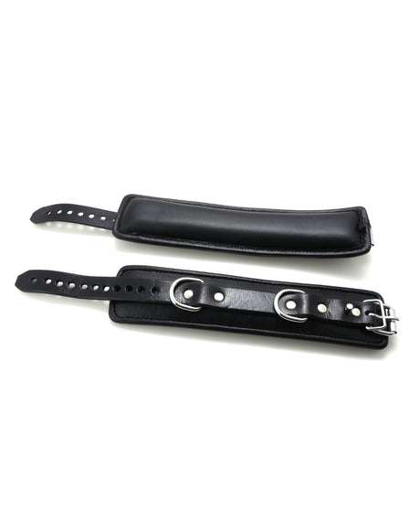 665 Padded Locking Wrist Restraint — Latigo Leather, Black