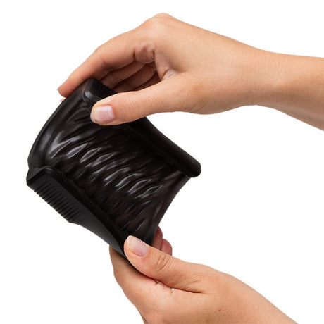 Arcwave Zing Black Vibrating Stroker - AW2944
