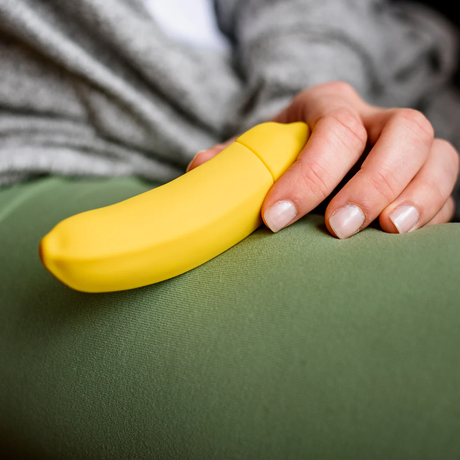 Emojibator Banana Vibrator — 4.6-inch USB Rechargeable Bullet - EM7129