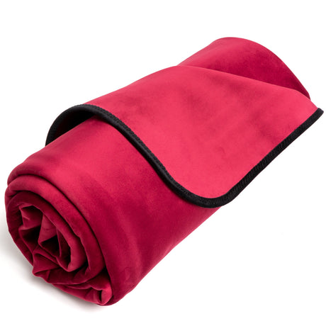 Liberator Fascinator Microvelvet Throw — Merlot (Regular 72 x 54) - L4892