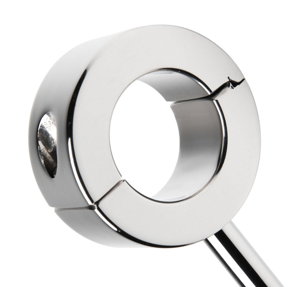 Heavy Locking Ball Weight With Bar by XR Brands