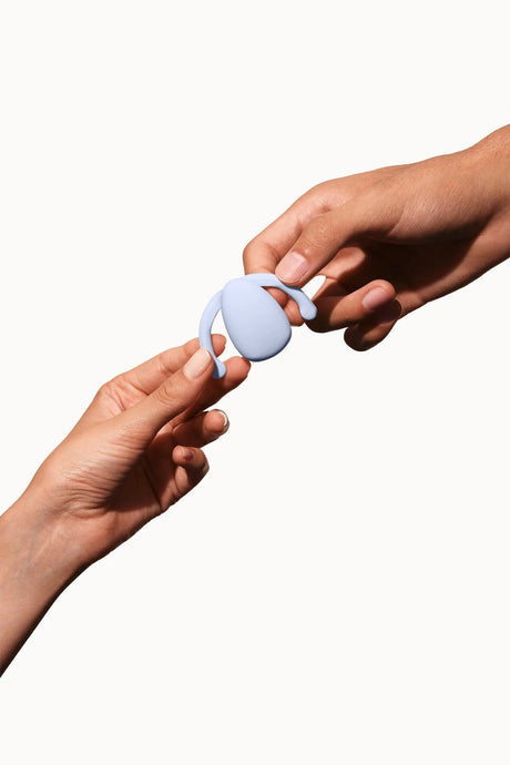Dame Eva Ice Wearable Clitoral Vibrator, Medical-Grade Silicone - DM1210