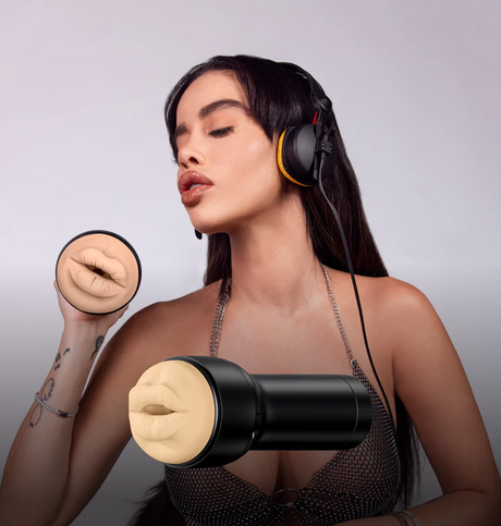 Kiiroo FeelVictoria June Mouth Stroker — 240x90mm - KR2786